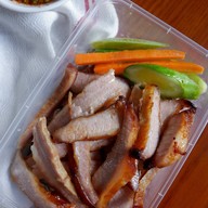 คอหมูย่าง ส้มตำ เซินซวนแซ่บ