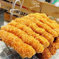 ข้าวผัดช้อนทองกะเพราช้อนเงิน ลำลูกกา คลอง4