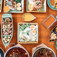 ก๋วยเตี๋ยวเรือเน้นเครื่อง ซอยหลังแขวงสาขา1