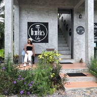 Frankies cafe แฟรงกีส์คาเฟ่ ขนอม