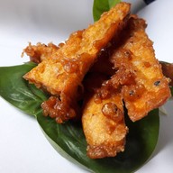 เมนูของร้าน มินิ โปังเหน่ง เกี้ยวเขย่า ต้มโคล้งปลาย่าง สาขา1