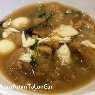 เมนูของร้าน กะเพาะปลาน้ำแดงเป่าฮื้อ เจ้มาลีเจ้าเก่า