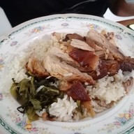 เมนูของร้าน 👍ครัวอำไพรัตน์ พุทธมณฑล สาย 5