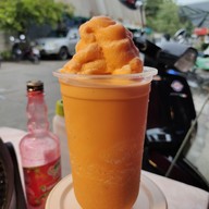 ฟ้าใสสตอเบอรี่ หน้าบ้าน