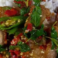 ปูนิ่มกระเพราถาด