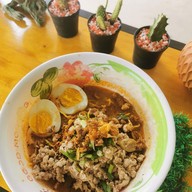 ก๋วยเตี๋ยวนายช่างลำปาง (ก๋วยเตี๋ยวขาหมู) ลำปาง