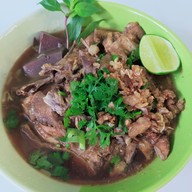 ก๋วยเตี๋ยวนายช่างลำปาง (ก๋วยเตี๋ยวขาหมู) ลำปาง