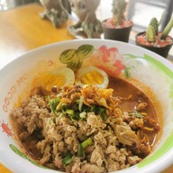 ก๋วยเตี๋ยวนายช่างลำปาง (ก๋วยเตี๋ยวขาหมู) ลำปาง