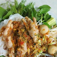 ขนมจีนน้ำยา สองหม้อ  (หน้าร้านทำผม S.B. Hair design.)