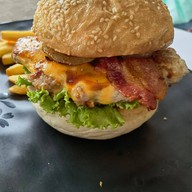 เมนูของร้าน Aloha Burger สาขาใหม่ ดอนเมือง อะโลฮ่า เบอร์เกอร์ สาขาใหม่ ดอนเมือง