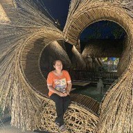 ร้านอาหารเหนือลานจอดรถโรงแรมเวล