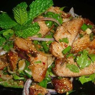 สถานีFat All Food อีสานพาแซ่บ