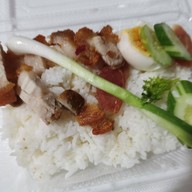 เมนูของร้าน โซ้ย บะหมี่เกี๊ยว & cafe’ -