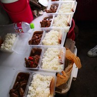 ก๋วยเตี๋ยวหมูตุ๋น