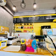 ดีนาย D9 Cafe & Bistro