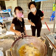 เปาะเปี๊ยะ เฮียกอย คลองแงะ