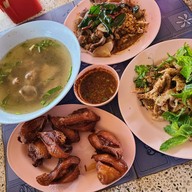 ลาบเป็ดขุนซาร์