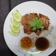 ไก่อบ สลัดสุดติ่ง รสเด็ด(ครัวต้นปอ)
