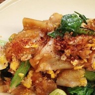 ก๋วยเตี๋ยวไก่ตุ๋นมะระ หมู่บ้านกัสโต้