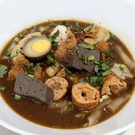 ก๋วยจั๊บกลัวรวย แฮปปี้เแลนด์
