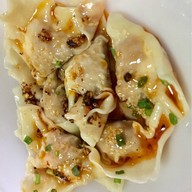 ร้านหล่อเหลา ทองหล่อ11