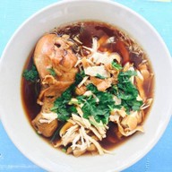 ก๋วยเตี๋ยวไก่มะระบุฟเฟ่ต์สะพานชมพู