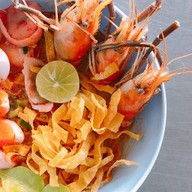 ก๋วยเตี๋ยวหมูสับ อาแปะ หน้า รร นายร้อย สามพราน