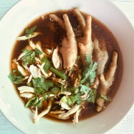 ก๋วยเตี๋ยวไก่มะระบุฟเฟ่ต์สะพานชมพู