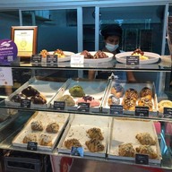 บรรยากาศ เดอวัง Central Westville ไอศครีมฟรุ๊ตป๊อบ ไดฟูกุ มาการอง โมจิ บราวนี่ ขนม By CHEF PANS สาขา7 เซ็นทรัลเวสต์วิลล์ (Central Westville)