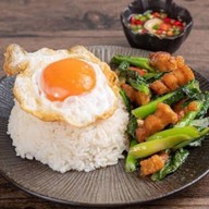 บ้านสวน เจ้าเดิม 🏡 ปล.ซ.ทางเข้าวัดโยธาตรงข้ามณ.ปราจีน✌️✌️หมูปิ้งสูตรโบราณเจ้เจ้าเก่า (สาขา1 ร้านบ้านสวน