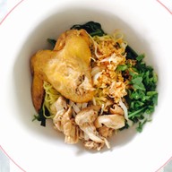 ก๋วยเตี๋ยวไก่มะระบุฟเฟ่ต์สะพานชมพู