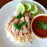 ร้านข้าวมันไก่ตอน วรเดช บ้านท่าเรือ