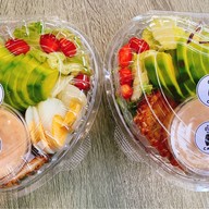 ร้านตู้น้ำ คาเฟ่ หน้าโรงเรียนนารี