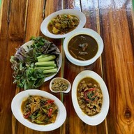 ร้านพรรคพวก อาหารใต้ & ซีฟู้ด