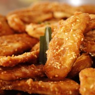 ร้านอาหารริมน้ำ ก.เอ๋ย ก. กาแฟ  ตลิ่งชัน