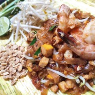 เมนูของร้าน แม่ทุมผัดไทยเข่ง