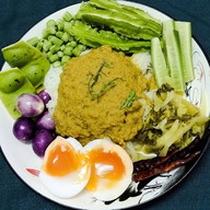 ขนมจีนน้ำยาใต้ (ข้าวแกงใต้) แม่ติ๋ม นครศรีฯ