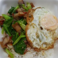 ร้านต้นมะขาม