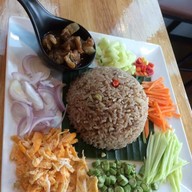 เมนูของร้าน เจ้เดือนยำปากปลิ้นและตามสั่ง