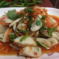 เมนูของร้าน เจ้เดือนยำปากปลิ้นและตามสั่ง