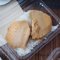 ป้าหงษ์ขนมไทย Mahanakhon Thai Taste Hub