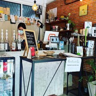 Brothers house DKT Brothers house DKT (ซอยครูชลอ)