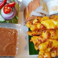 หมูสะเต๊ะ ต้องชนะ @ตลาดน้ำไทรน้อย โซน2