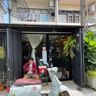 Brothers house DKT Brothers house DKT (ซอยครูชลอ)