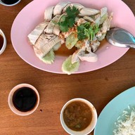 ข้าวมันไก่เบตง สาขา 2