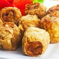 ตะแล๊ดแต๊ดแต๋ จ๊อปู กุ้งทิพย์