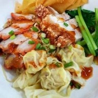 ก๋วยเตี๋ยวฟลุ๊คบะหมี่เกี๊ยว