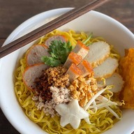 ก๋วยเตี๋ยวต้มยำหมูกรอบ บ้านแพน (โอ๊ตต้มยำ)