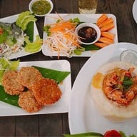 ครัววิวน้ำ 90
