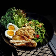 Jompol Boutique Cafe